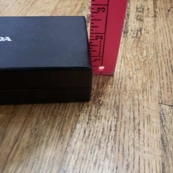 Prada Box - Picture 9 of 10